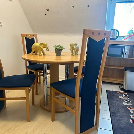 아파트 Modernesapartment 9 Mit 3 Schlafzimmer In 보훔