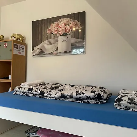 아파트 Modernesapartment 9 Mit 3 Schlafzimmer In